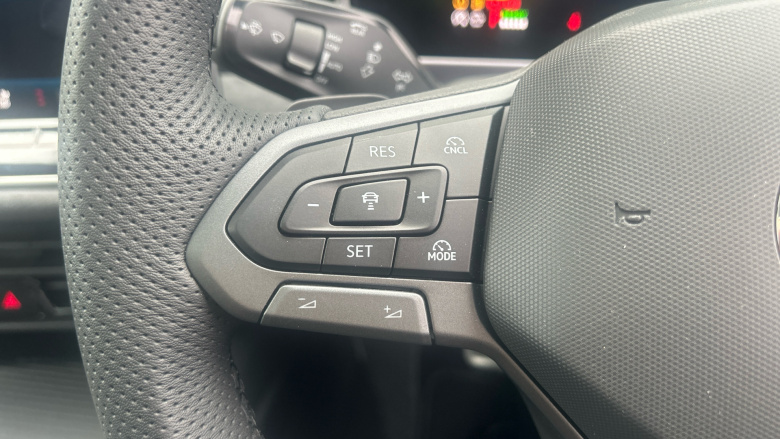 Volkswagen Passat 1.5 TSI eHybrid R-Line 5dr DSG Estate